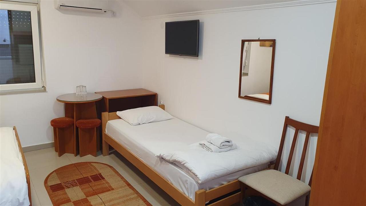 Rooms Gat Subotica Eksteriør bilde