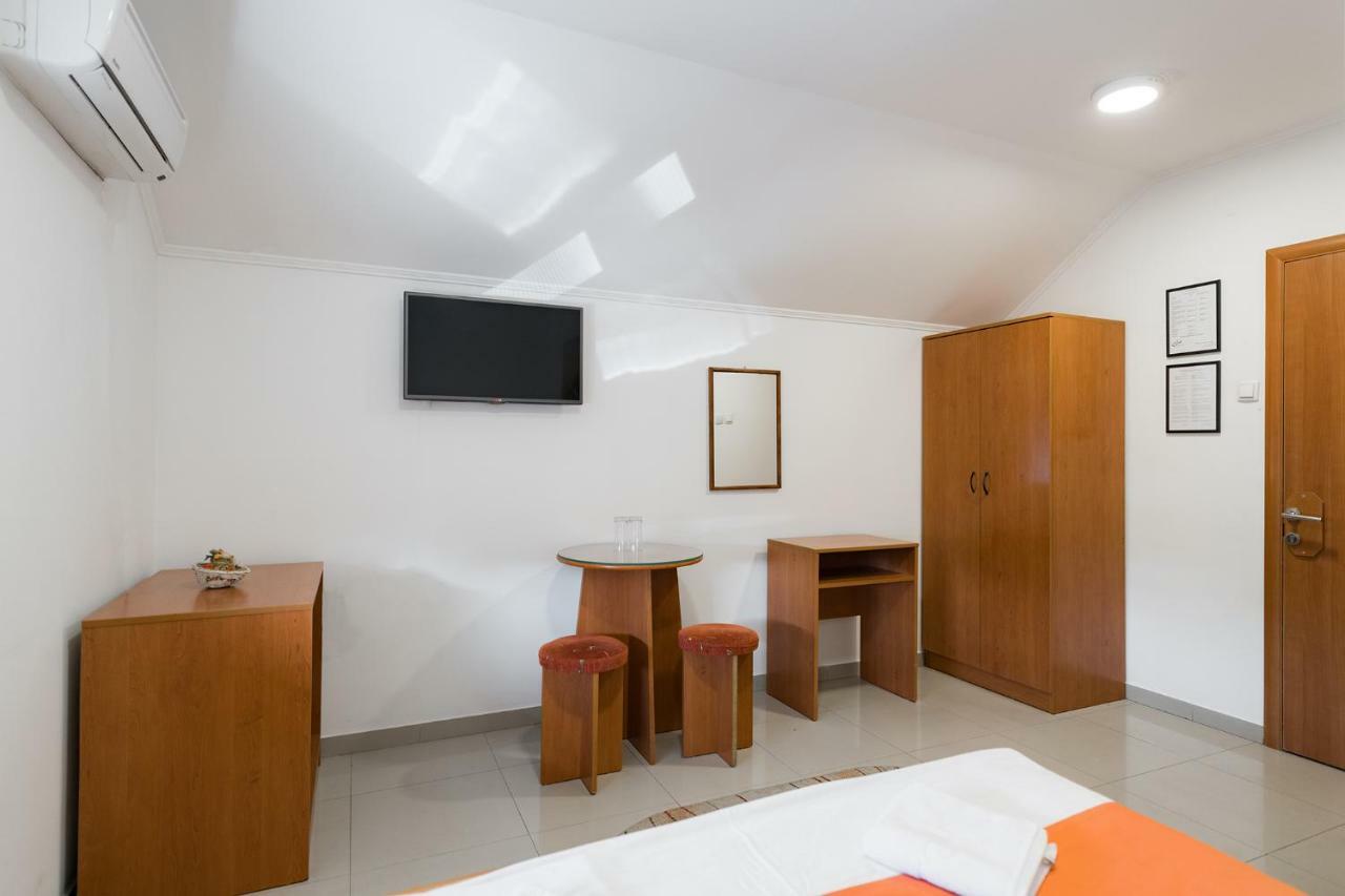 Rooms Gat Subotica Eksteriør bilde
